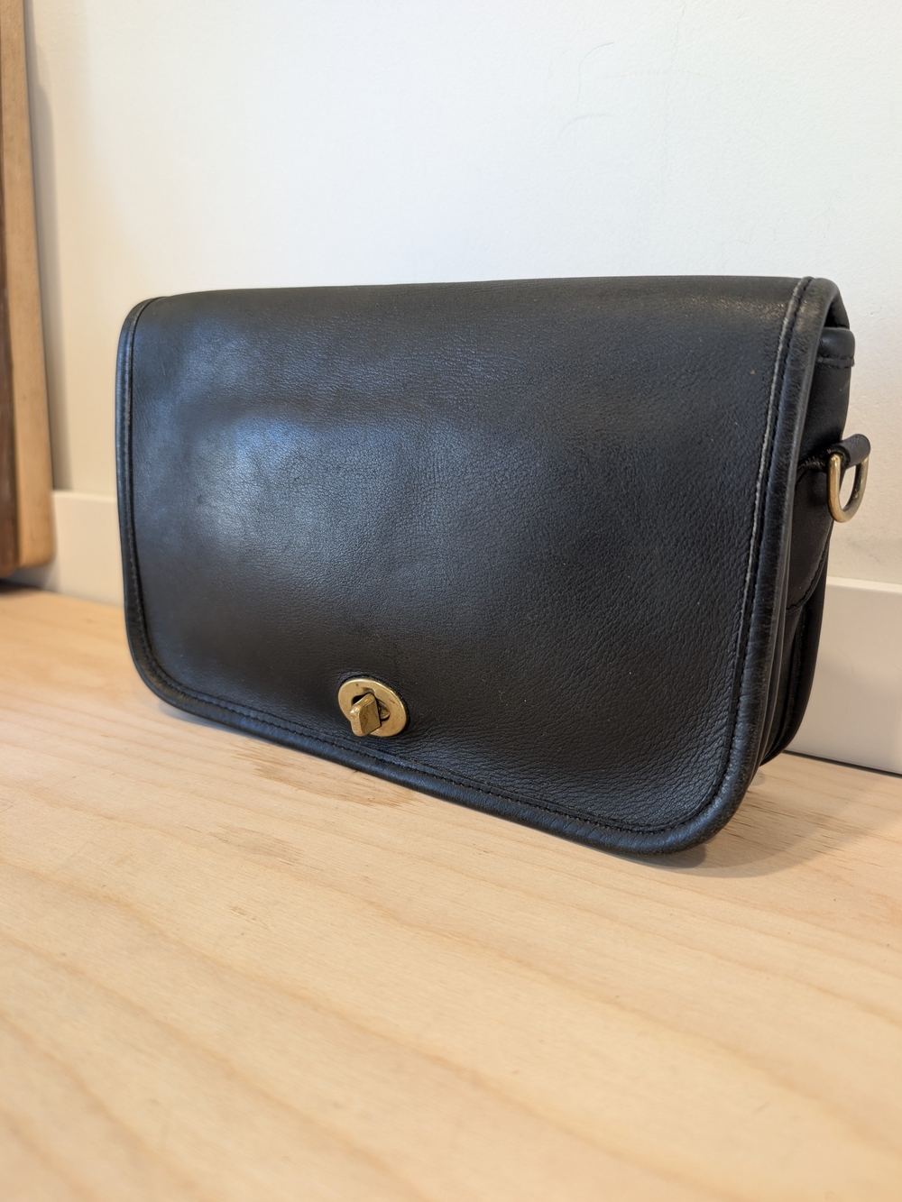 Vintage COACH Black Leather Turnlock Clutch / Bag (No Strap) - Style 9251